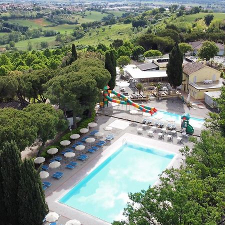 Camping Village Mar Y Sierra San Costanzo Екстериор снимка