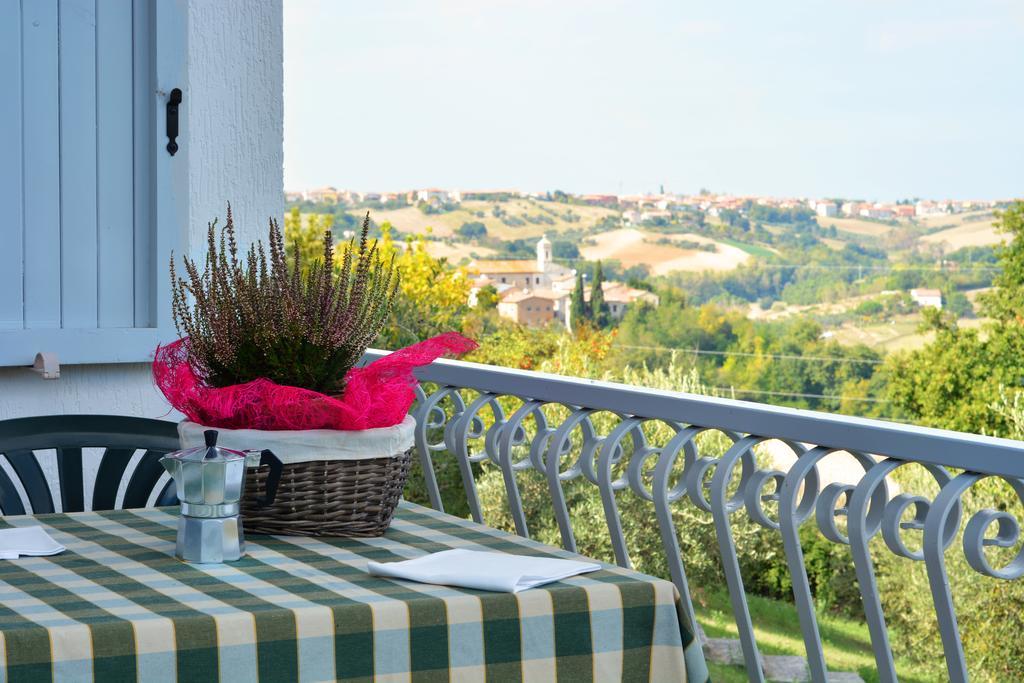 Camping Village Mar Y Sierra San Costanzo Екстериор снимка