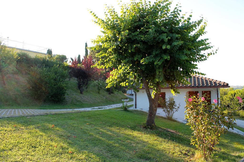 Camping Village Mar Y Sierra San Costanzo Екстериор снимка