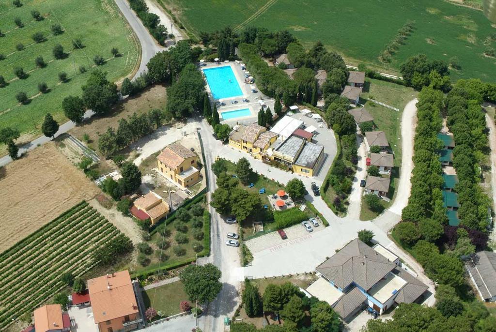 Camping Village Mar Y Sierra San Costanzo Екстериор снимка