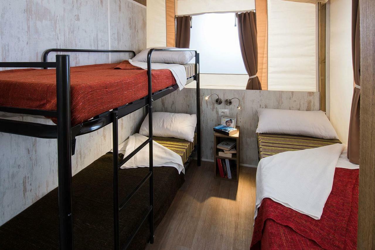 Camping Village Mar Y Sierra San Costanzo Екстериор снимка
