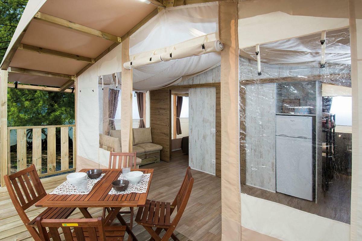 Camping Village Mar Y Sierra San Costanzo Екстериор снимка